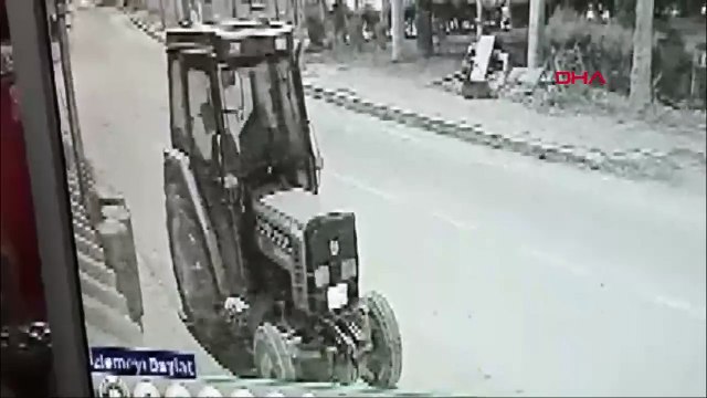 Gasp ettikleri araçla kaza yaptılar