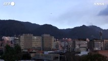 Colombia, elicotteri intorno a Bogota' per fronteggiare gli incendi boschivi