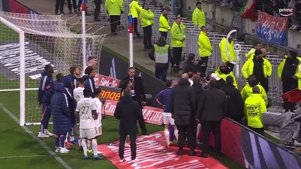 Les joueurs de l'OL encore chahutés par leurs fans, la vidéo interpelle