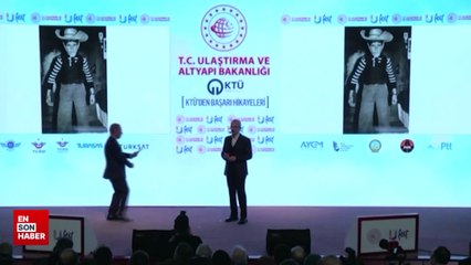 Abdulkadir Uraloğlu, çocukluk fotoğrafını öğrencilerle paylaştı