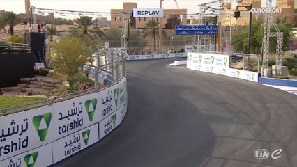 Gros crash pour Buemi en qualification