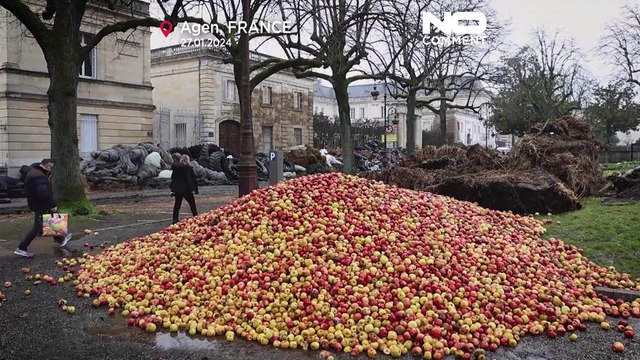 شاهد: رغم الإجراءات الحكومية.. المزارعون الفرنسيون يواصلون الاحتجاج ويقطعون الطرق بجراراتهم