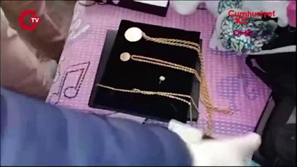 İş arkadaşlarının ev anahtarlarını kopyaladı: 1 milyon 200 bin liralık ziynet eşyası çaldı