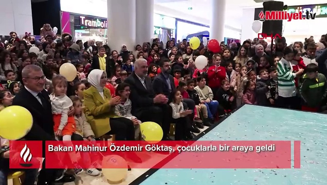 Bakan Mahinur Özdemir Göktaş, çocuklarla bir araya geldi