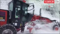 Siirt'te kar nedeniyle kapanan yollar ulaşıma açıldı