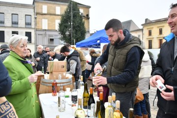 Les viticulteurs du Bergeracois proposent une dégustation gratuite pour rejoindre le mouvement agricole