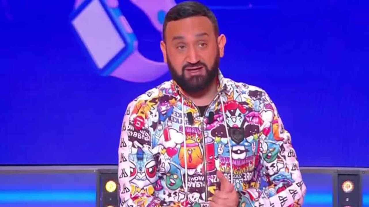 La réaction perplexe de Christophe Dechavanne face à une question de Cyril Hanouna !