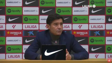 Marcelino y el "es una vergüenza" de Xavi en pleno partido