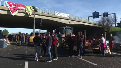 Agricultores franceses llaman a bloquear París a partir del lunes
