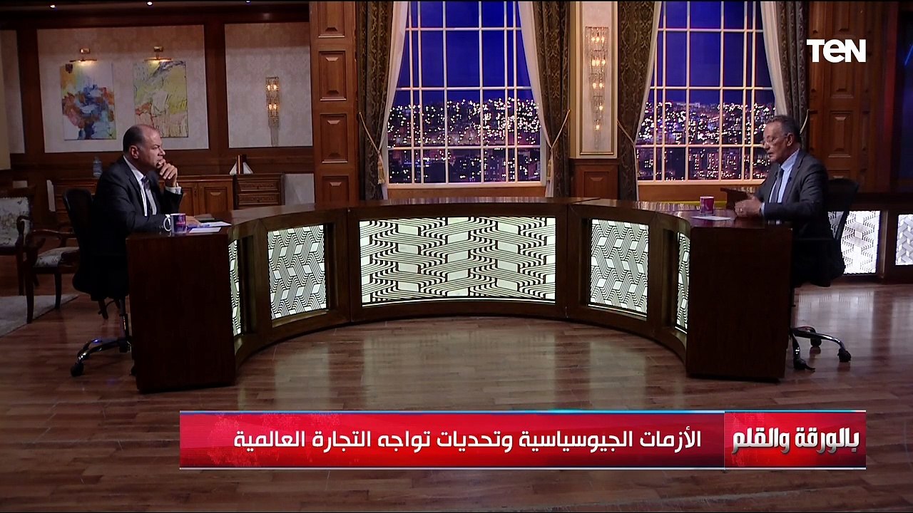 لقاء مع د. أحمد غنيم أستاذ الاقتصاد بكلية الاقتصاد والعلوم السياسية | بالورقة والقلم