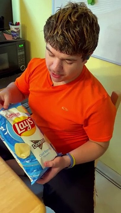 Lays Doritos cool Ranch