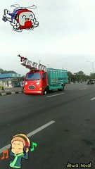 truk tosca jadi tayo merah