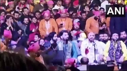Video: सिंगर बी प्राक को देखने उमड़ी भीड़, भरभराकर गिरा स्टेज, दर्दनाक वीडियो वायरल