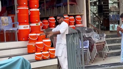 Blind man going in rickshaw prank - stop throwing water on me prank - joker pranks latest