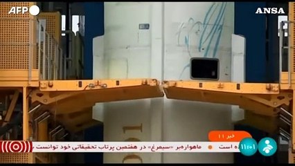 L'Iran ha lanciato tre satelliti militari nello spazio