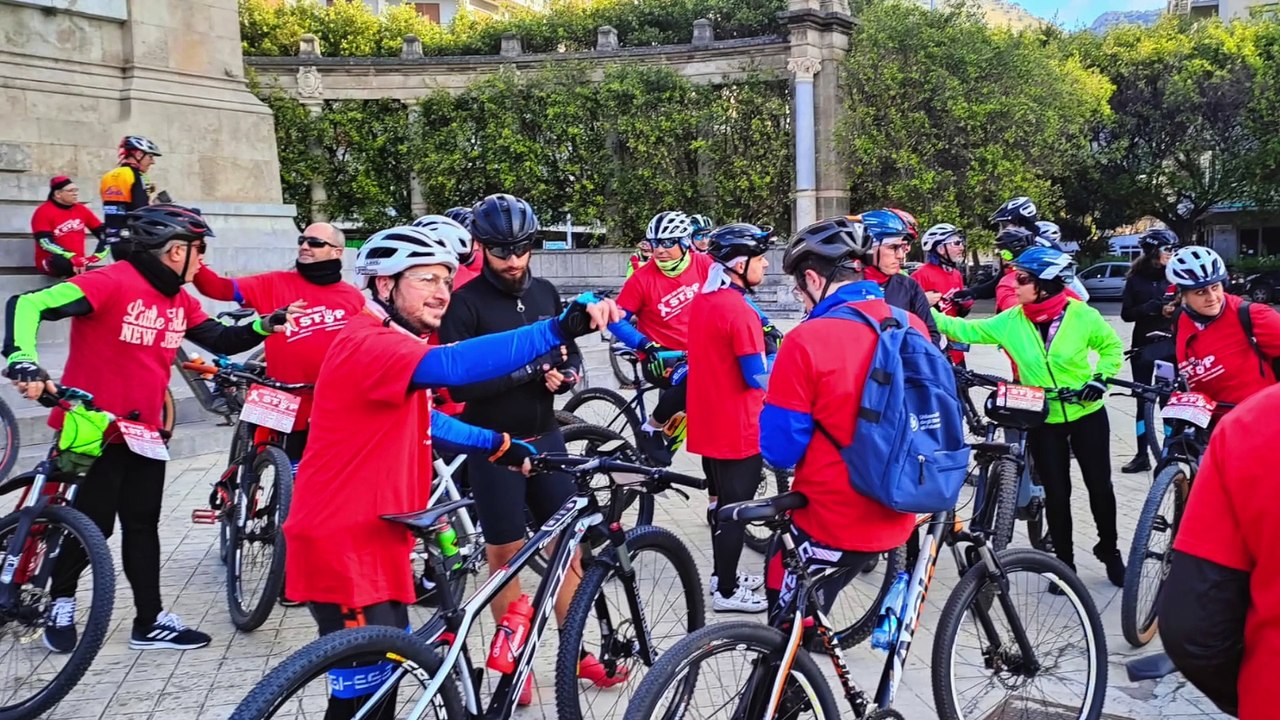 In bicicletta da Palermo a Monreale per dire stop alla violenza sulle donne