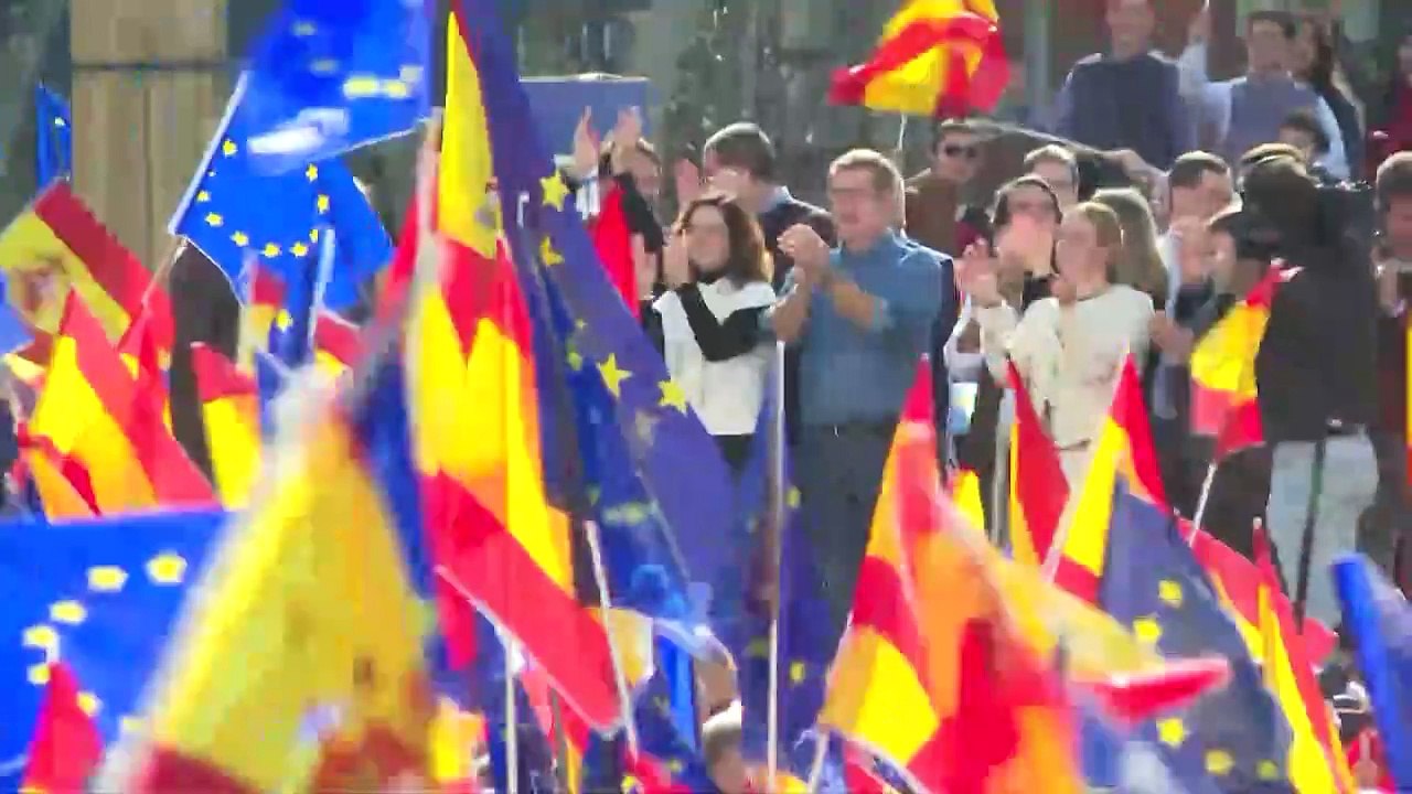 Miles de personas secundan la cuarta protesta del PP en Madrid contra ...