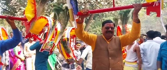 रथ पर सवार होकर निकले भगवान कार्तिकेय मुर्गन