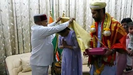 मूर्तिकार अरुण योगीराज को राज्यपाल ने किया सम्मानित