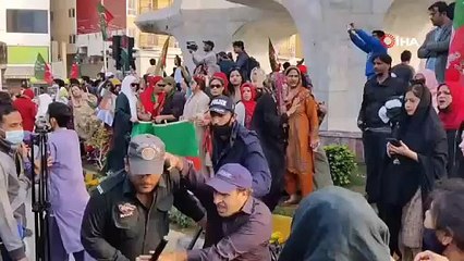 Pakistan'da sular durulmuyor! Sokağa dökülenler polisle çatıştılar