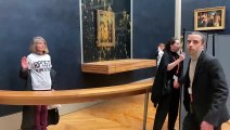 Ecologistas jogam sopa no vidro que protege a 'Mona Lisa' no Louvre
