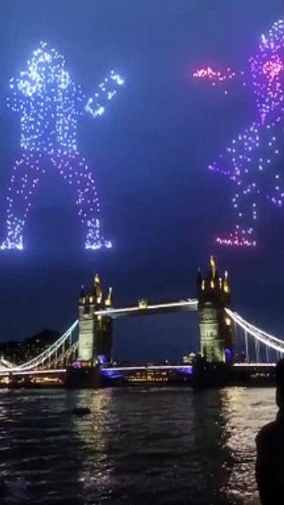 Une publicité incroyable pour Tekken 8 dans le ciel de Londres