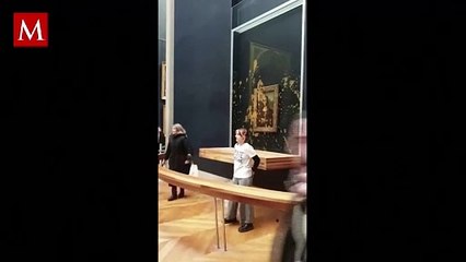 Activistas contra el cambio climático arrojan sopa al cuadro de Mona Lisa en París