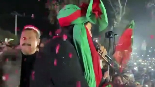 شیر افضل مروت کا ڈیرہ اسماعیل خان میں جلسہ | Sher Afzal Marwat late night meeting in Dera Ismail Khan... Today is the first day of Ali Amin campaign and the sea of ​​people... Sher Afzal Marwat has lit up the night time... The enthusiasm of the people