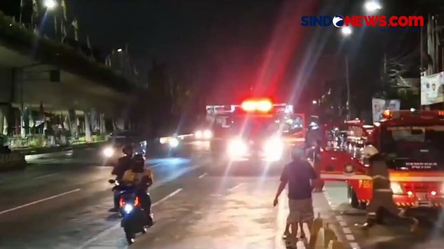 Detik-Detik Kebakaran Hebat Landa SPBU di Kawasan Johar Baru Jakpus