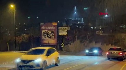 Kar İstanbul'a giriş yaptı, yüksek kesimler beyaza büründü