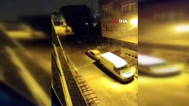 Arnavutköy’de kar yağışı etkili olmaya başladı