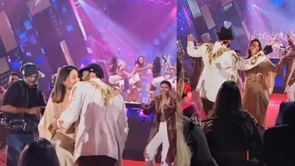 Video herunterladen: 69th Filmfare Awards 2024: Alia Bhatt Ranbir Animal Song Jamal Kudu Dance Inside Video,Liplock...|