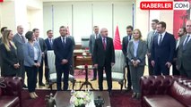 CHP lideri Özel'e açıkça soruldu: Kılıçdaroğlu yanlıları tasfiye mi ediliyor?