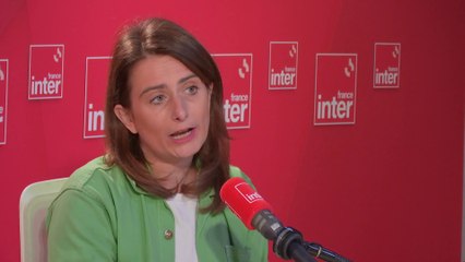 "Gabriel Attal n'a pas de solution, donc il choisit un bouc émissaire", dénonce Marine Tondelier