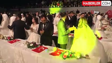 Fatma Şahin, 250 çiftin nikahını kıydı