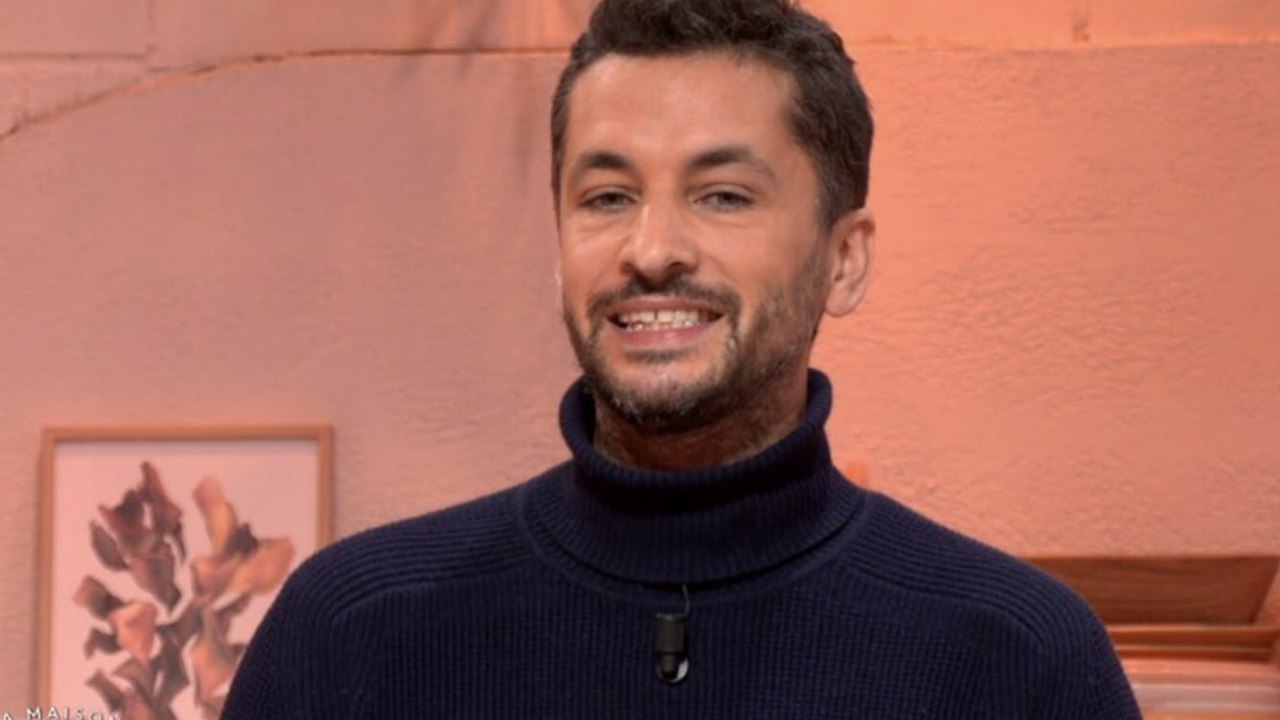 GALA VIDEO - Benjamin Muller (Bonjour !) toujours proche d’Agathe Lecaron : “Je lui écris tous les jours”