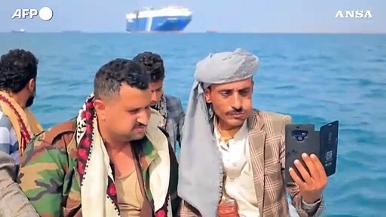 La Galaxy Leader, sequestrata dagli Houthi, diventa un'"attrazione turistica"