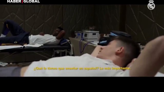 Tchouameni ve Arda Güler'in İspanyolca öğrenmenin zorluğundan dert yandığı anlar! Arda öğrendiği İspanyol kelimeleri bir bir saydı