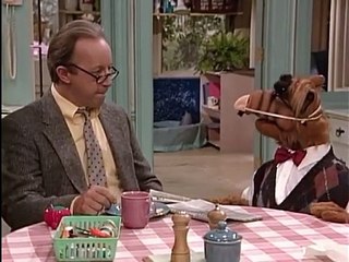 ALF 32 az álarcos bál