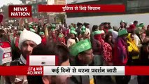 Noida Breaking : Noida अथॉरिटी के बाहर किसानों का प्रदर्शन