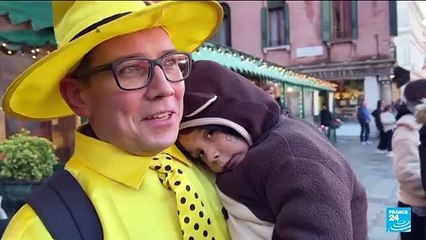 Fog fails to spoil party as Venice Carnival gets underway