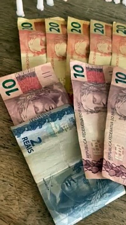 BPFron prende homem com 21 pinos de cocaína e dinheiro, em Francisco Alves