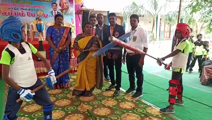 ராமநாதபுரத்தில் நடைபெற்ற மாநில அளவிலான சிலம்ப போட்டி; 600க்கும் மேற்பட்ட மாணவர்கள் பங்கேற்பு