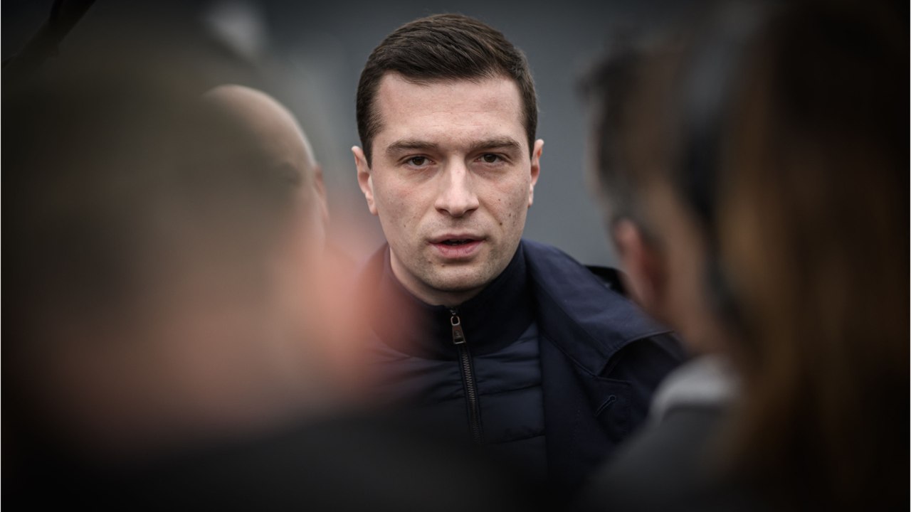 GALA VIDEO - “Pardon ?” : Jordan Bardella choqué par une remarque d’Apolline de Malherbe