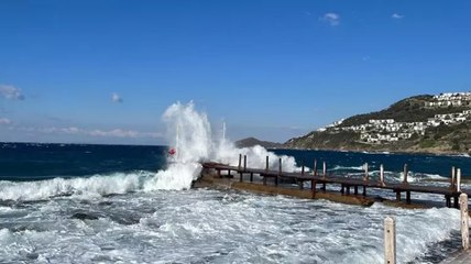 Bodrum’da denizde fırtına: Feribot seferleri iptal edildi