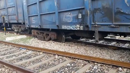 5200 टन गिट््टी से भरी थी मालगाड़ी, पटरी से उतरने का ये मान रहे कारण