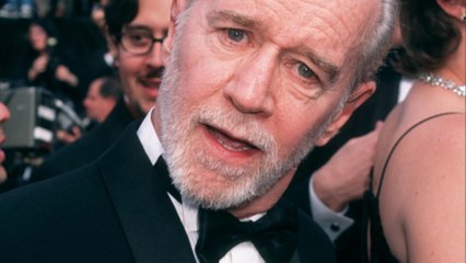 L'IA utilise l'image de l'humoriste George Carlin, décédé, pour créer un sketch