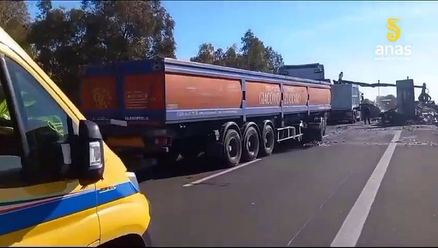 Resta chiusa l'autostrada A-19 nel tratto Catenanuova-Gerbini