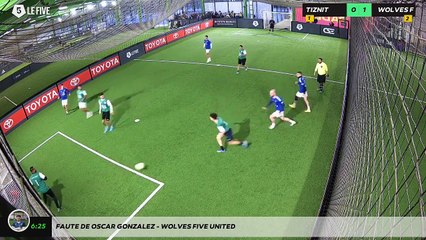 Faute de OSCAR GONZALEZ - WOLVES FIVE UNITED