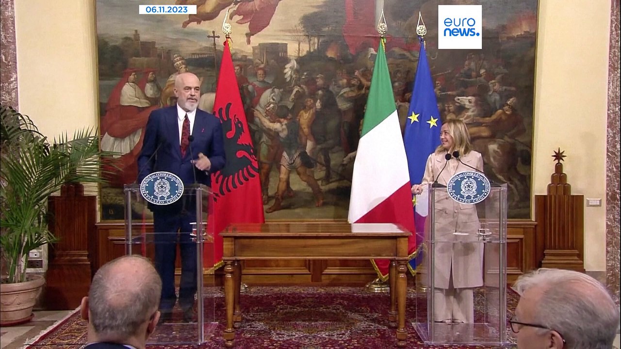 Flüchtlingszentren: Albanisches Verfassungsgericht billigt Migrationsdeal mit Italien